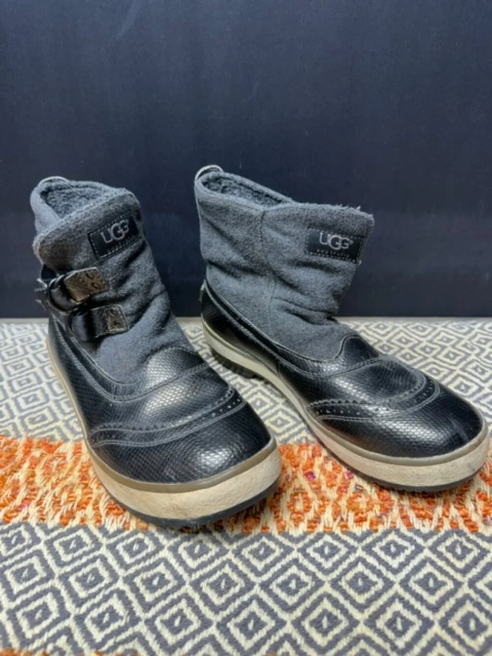UGG Marrais Winter Boots Woman's Size 7